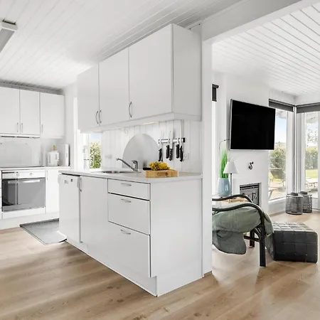 Сasa de vacaciones 3 Bedroom Lovely In