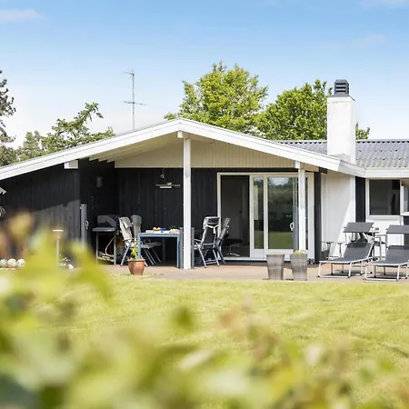 펜션 3 Bedroom Lovely In