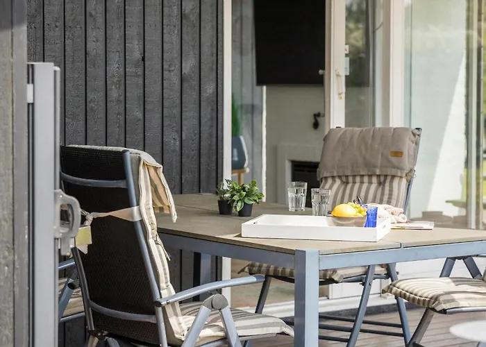 Сasa de vacaciones 3 Bedroom Lovely In *